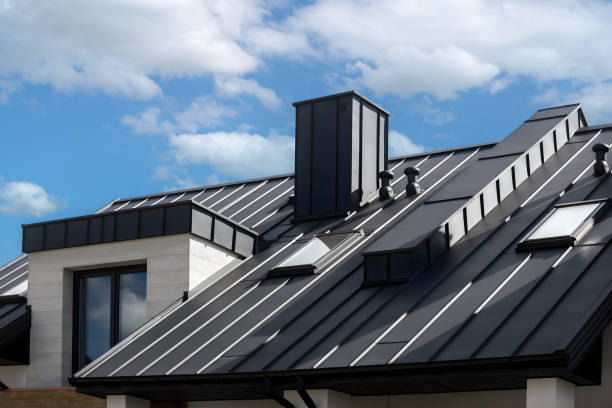 Best Roof Moss and Algae Removal  in Collinsville, MS